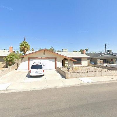 6536 Larchwood Ln, Las Vegas, NV 89103