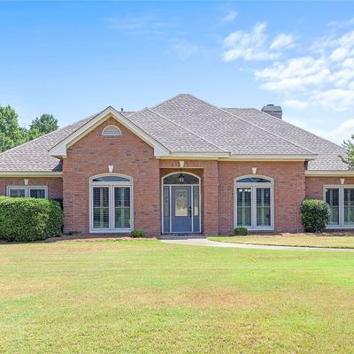 656 Towne Lake Dr, Montgomery, AL 36117