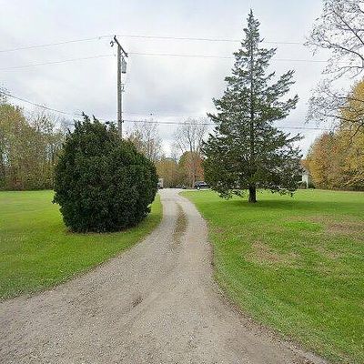 661 Pine River Rd, Kimball, MI 48074