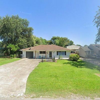 6630 Verde St, Groves, TX 77619