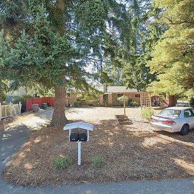 6724 Penny Ln, Lynnwood, WA 98036