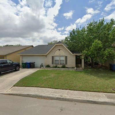 6806 Country Hl, San Antonio, TX 78240