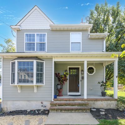 683 Main St, Belford, NJ 07718