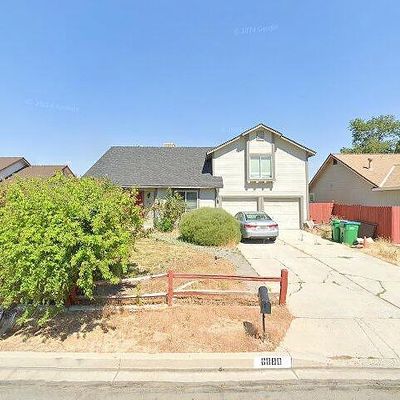 6880 Sunkist Dr, Sparks, NV 89436