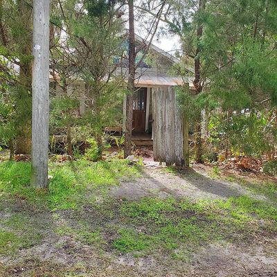 690 6 Th St, Cedar Key, FL 32625