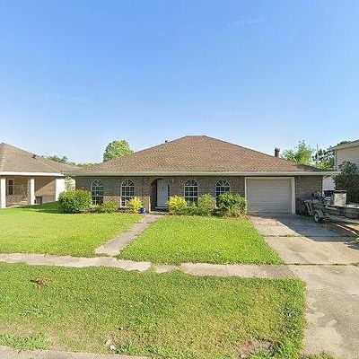 600 Gaynell Dr, Houma, LA 70364