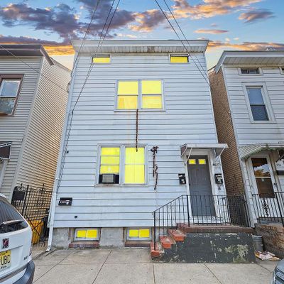 615 Beatty St, Trenton, NJ 08611