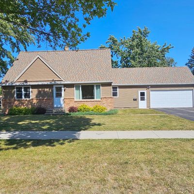 615 9 Th St Sw, Pipestone, MN 56164