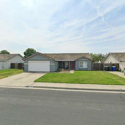 615 Imperial Dr, Hanford, CA 93230