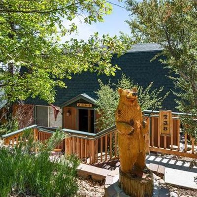 738 Villa Grove Ave, Big Bear City, CA 92314