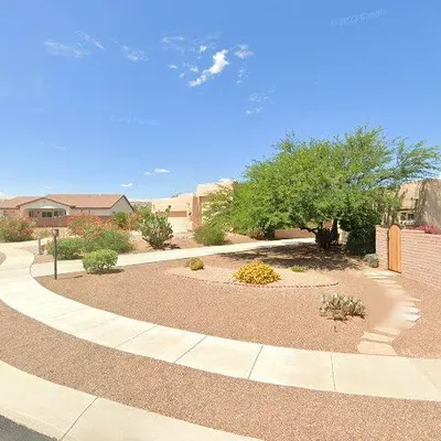 748 S Camino Del Portillo, Green Valley, AZ 85614