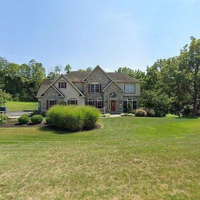 75 Foxfire Ln, Lewisberry, PA 17339