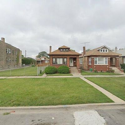 7542 S Prairie Ave, Chicago, IL 60619