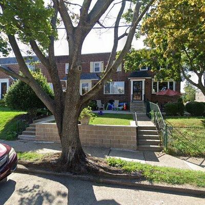 7560 Woodcrest Ave, Philadelphia, PA 19151