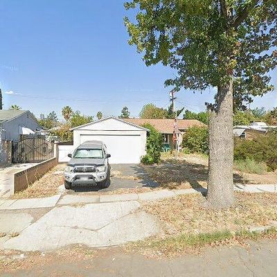 7740 Clearfield Ave, Panorama City, CA 91402