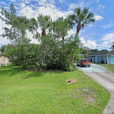 7806 Santa Rosa Pkwy, Fort Pierce, FL 34951