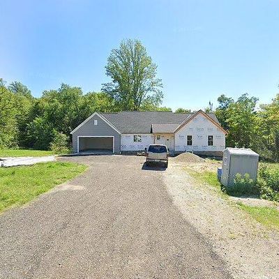 7821 Mulberry Rd, Chesterland, OH 44026