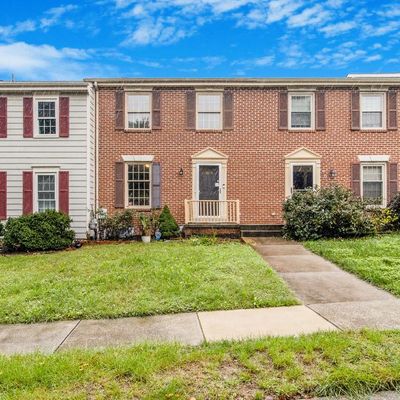 7827 River Run Ct, Frederick, MD 21701