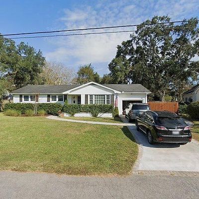 8 Charlestowne Rd, Charleston, SC 29407