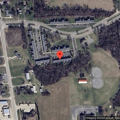 805 Estrada Dr, Belleville, MI 48111