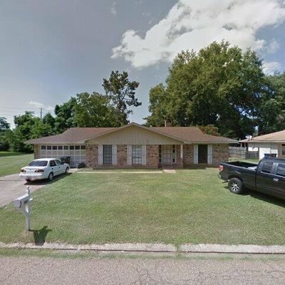 806 Watson Dr, Natchitoches, LA 71457