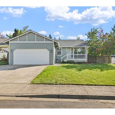 809 Arthur Ave, Cottage Grove, OR 97424