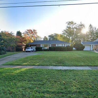 7037 Ridge Rd, Cleveland, OH 44129