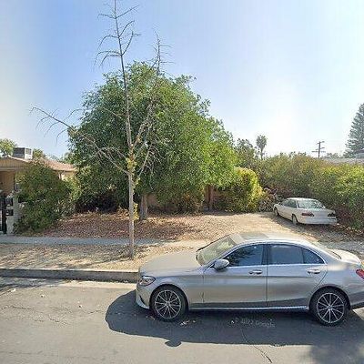 7044 Tyrone Ave, Van Nuys, CA 91405