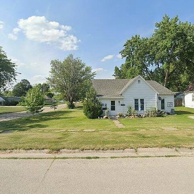 707 E Buchanan St, Winterset, IA 50273