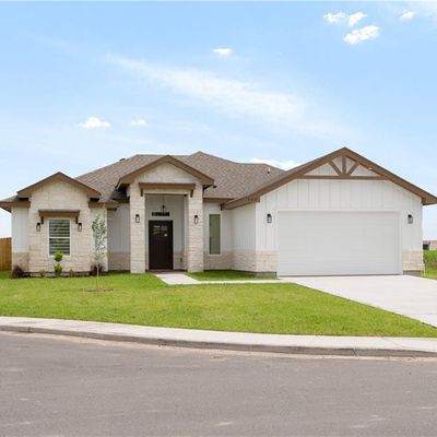 708 Milania Drive, La Feria, TX 78559