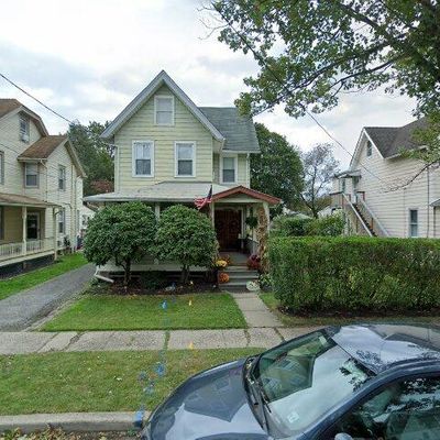 719 Chestnut St, Delanco, NJ 08075