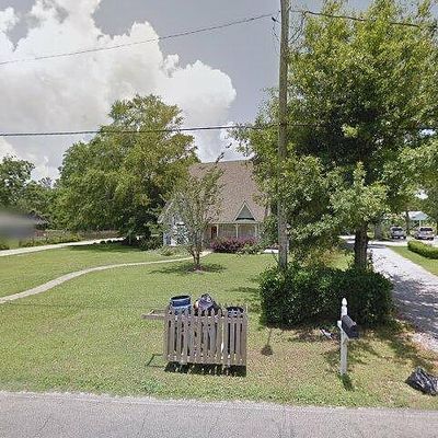 723 Old Spanish Trl, Bay Saint Louis, MS 39520