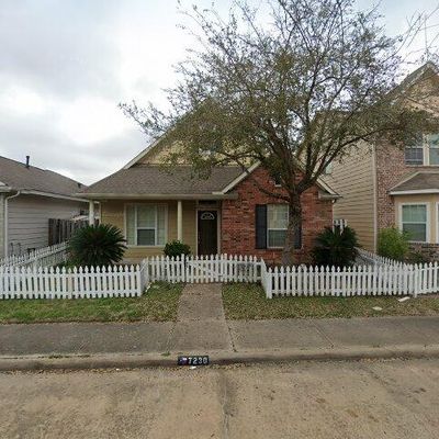 7230 Autumn Sun Dr, Houston, TX 77083