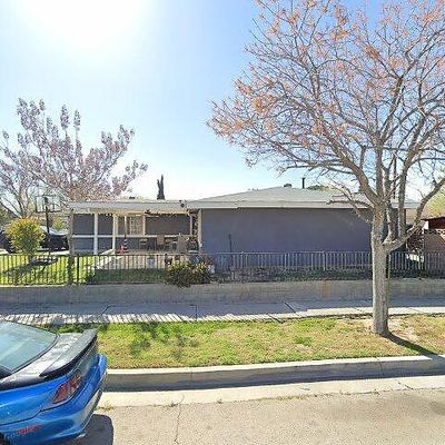 733 W Holguin St, Lancaster, CA 93534