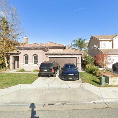 875 Browning Ct, San Jacinto, CA 92583