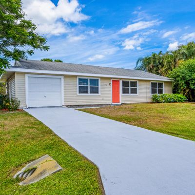 878 Wentworth St, Sebastian, FL 32958