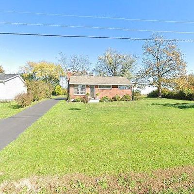 887 Shawnee Dr, Harrisburg, PA 17112