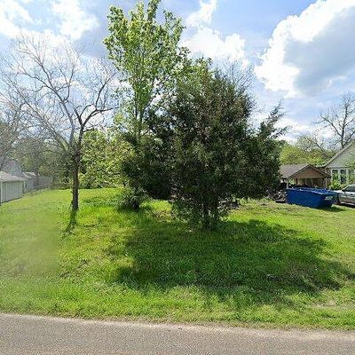 891 W 1 St St, Groveton, TX 75845