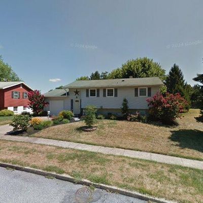 9 Heatherland Rd, Middletown, PA 17057