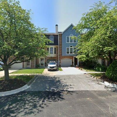 9 Victoria Sq, Frederick, MD 21702