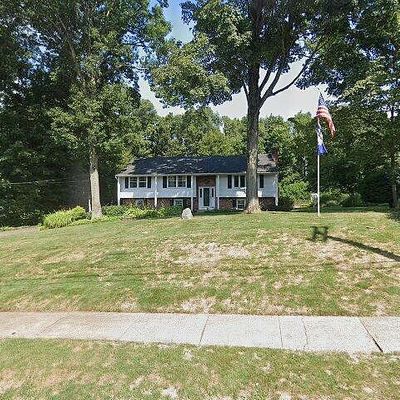 90 Rahlene Dr, Southington, CT 06489