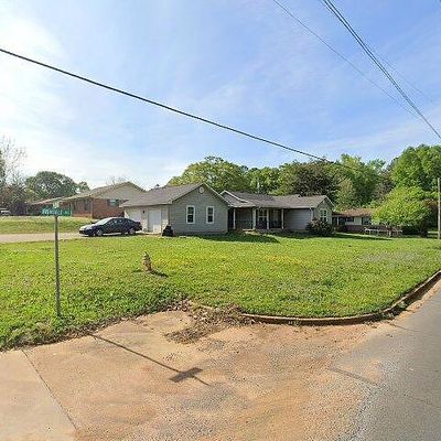 900 6 Th Pl, Sylacauga, AL 35150