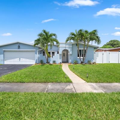 9011 Nw 18 Th Ct, Pembroke Pines, FL 33024