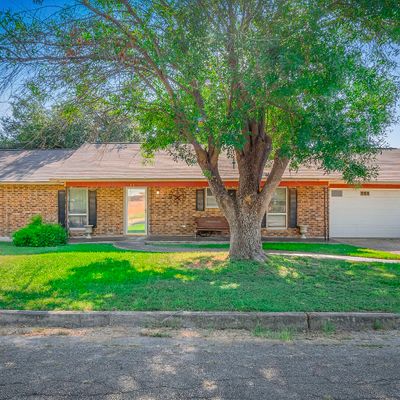 903 Elizabeth Dr, Seguin, TX 78155