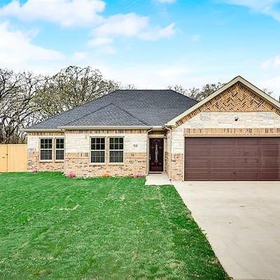 910 Armstrong Rd, Seagoville, TX 75159