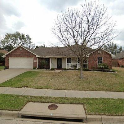 912 New York Ave, Midlothian, TX 76065