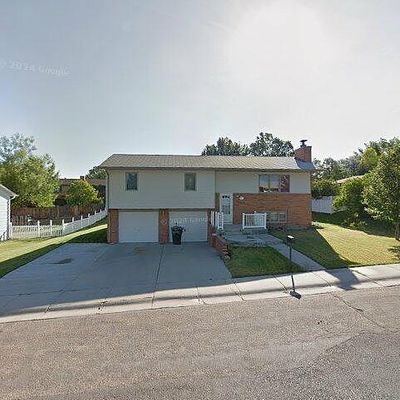 921 Sussex, Casper, WY 82609