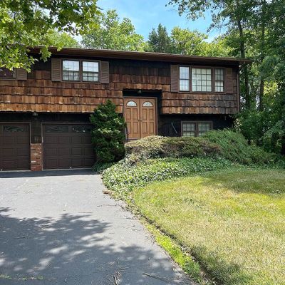 93 Tudor Dr, Trenton, NJ 08690