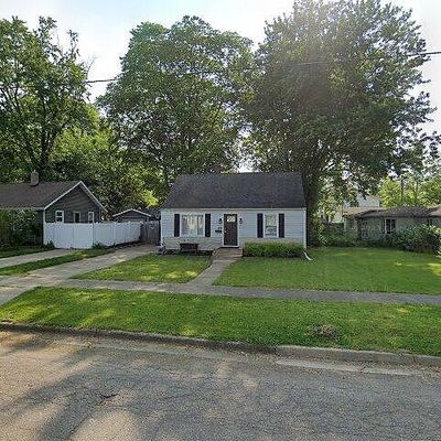 816 S Hooker Ave, Three Rivers, MI 49093