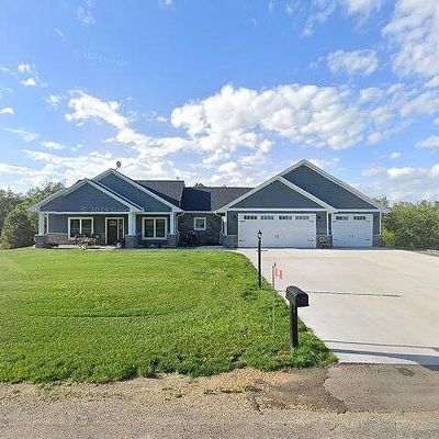 820 Oakwood Rd, Hazel Green, WI 53811